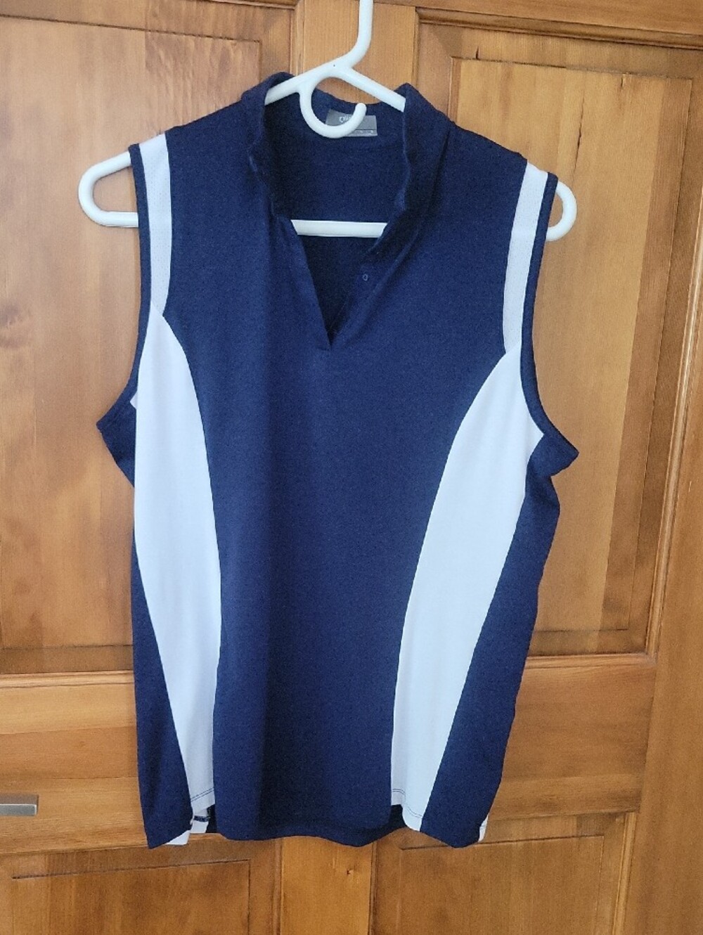 Callaway Sleeveless Womens Shirt Navy and White